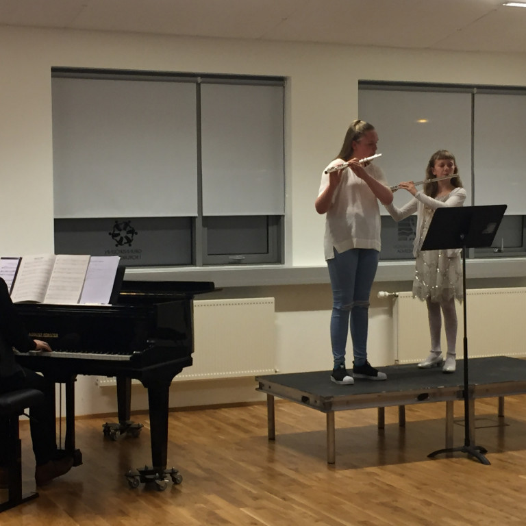 20161116_174425360_ios