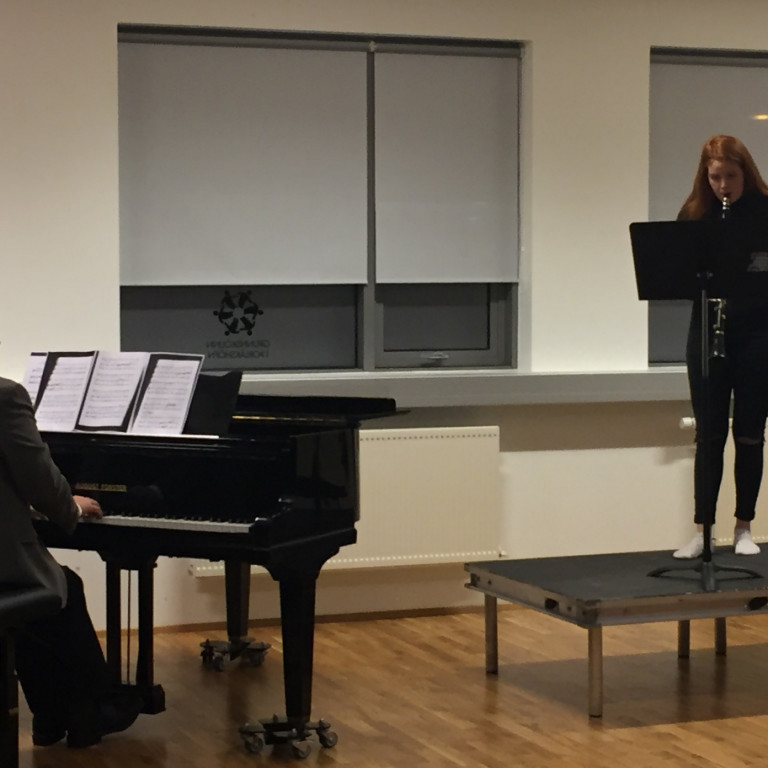 20161116_174800134_ios