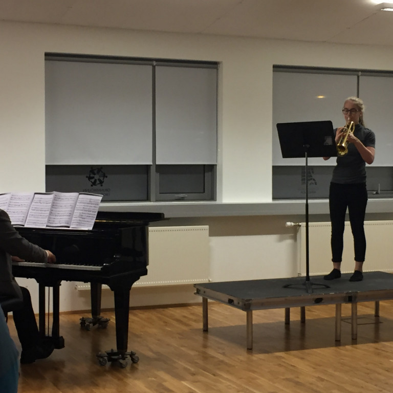 20161116_180333628_ios