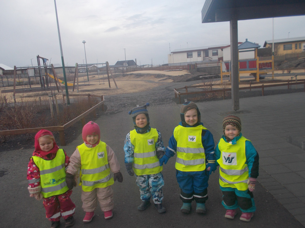 Dvergaheimar Vettvangsferð í Nesið