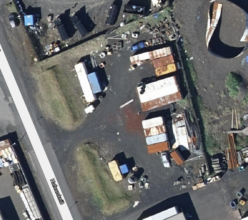 Gámar á geymslusvæði