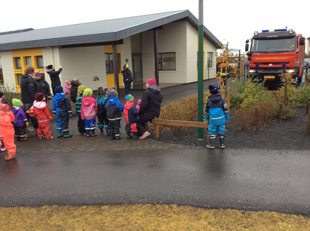 Hulduheimar - Blær kemur úr sumarfríi