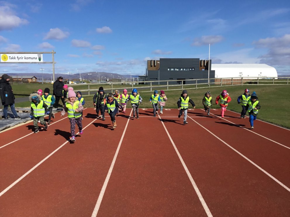 Hulduheimar - Fórum á íþróttavöllinn