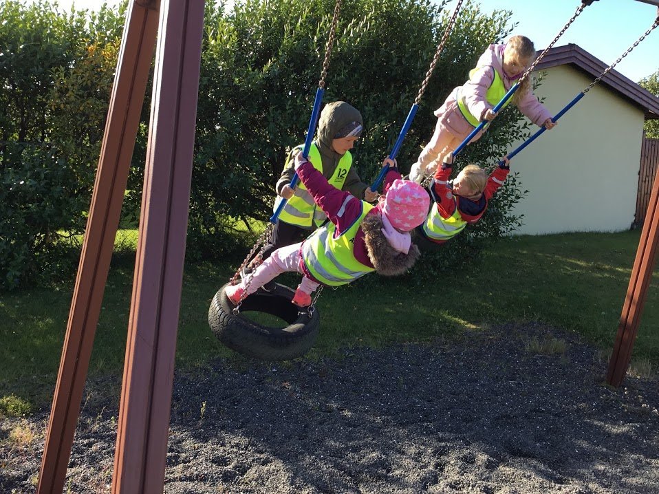 Hulduheimar - myndir af leik og starfti í september