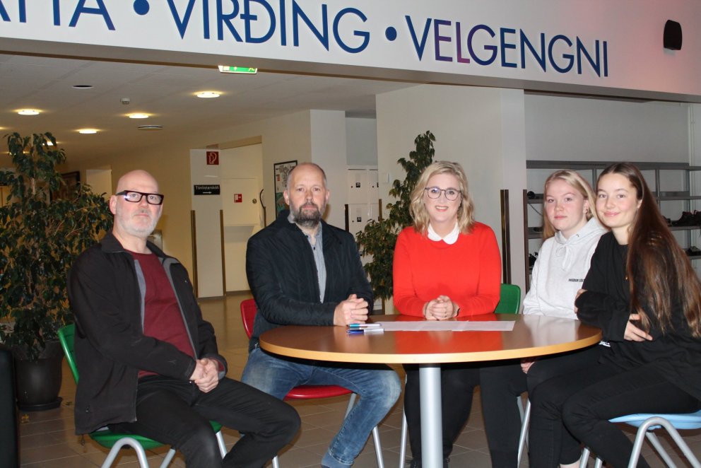 Kiwanisklúbburinn Ölver og Grunnskólinn í Þorlákshöfn gera samstarfssamning. Ágóði af jólaskókassa r…