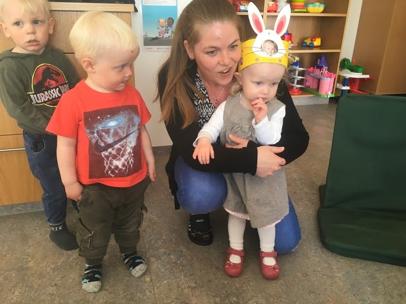 Ásheimar - Afmælisdama í júní