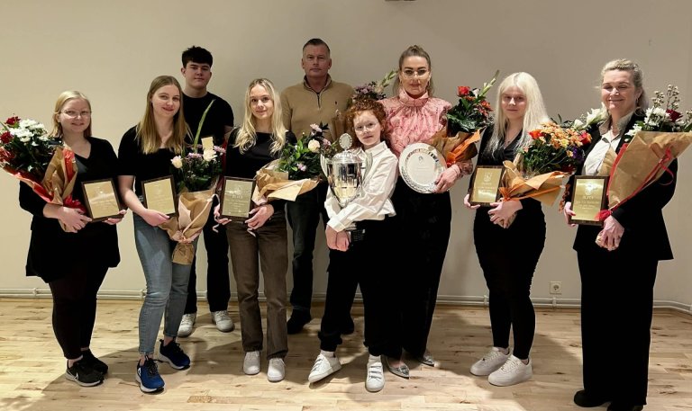 Íþróttafólk (eða aðstandendur) sem fengu viðurkenningar fyrir framúrskarandi árangur 2024