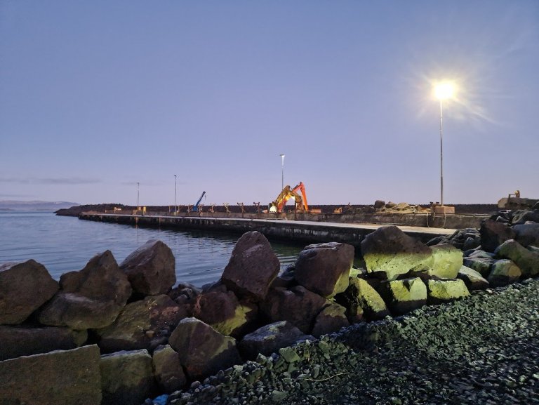 Íbúar athugið þið getið orðið vör við sprengingar við höfnina í dag