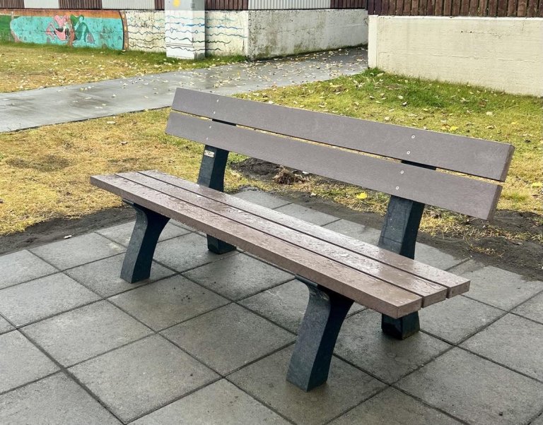 Fleiri bekkir við göngustíga