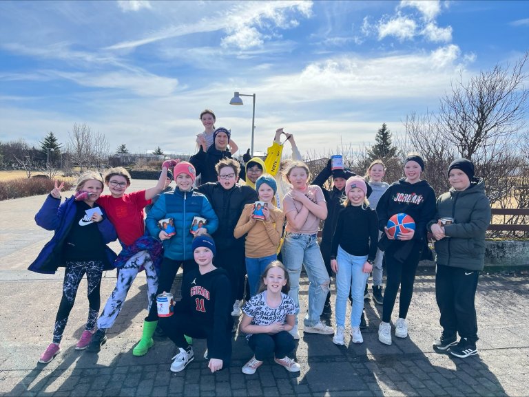 5. bekkur safnar fyrir ABC barnahjálp