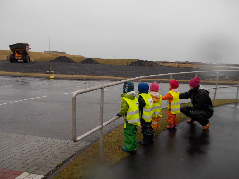 Dvergaheimar - Gönguferð á Nesið 17. apríl