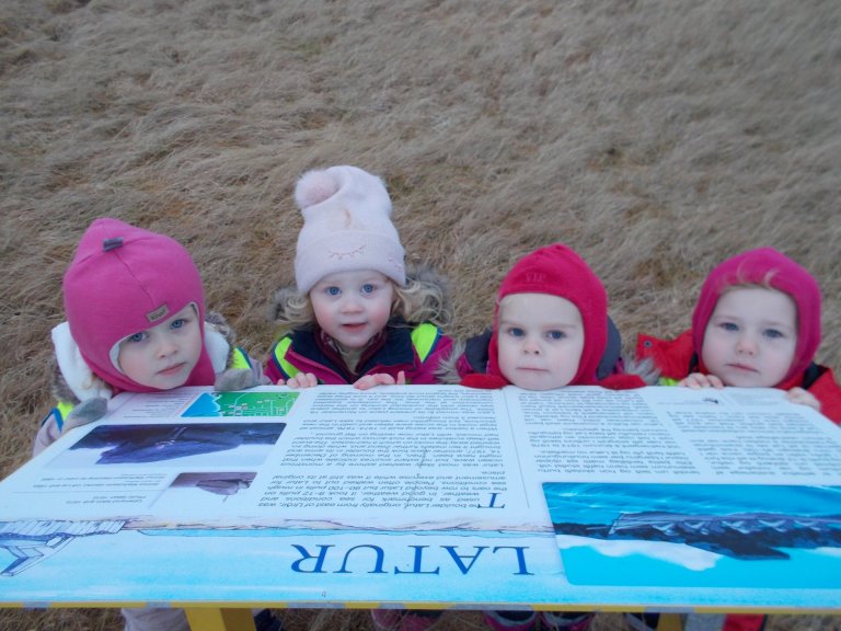 Dvergaheimar - píluhópur í gönguferð