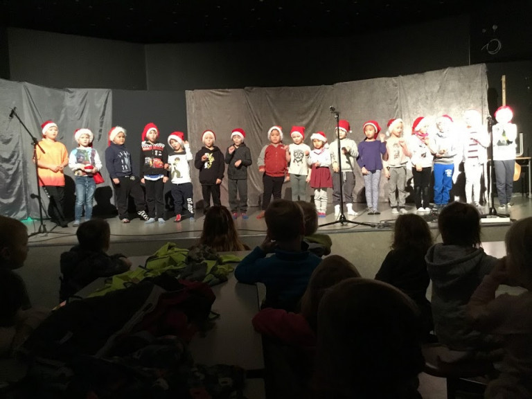 Tröllaheimar - generalprufa hjá yngsta stigi grunnskólanns