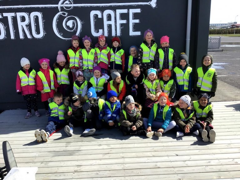 Skólahópur á Hendur í höfn