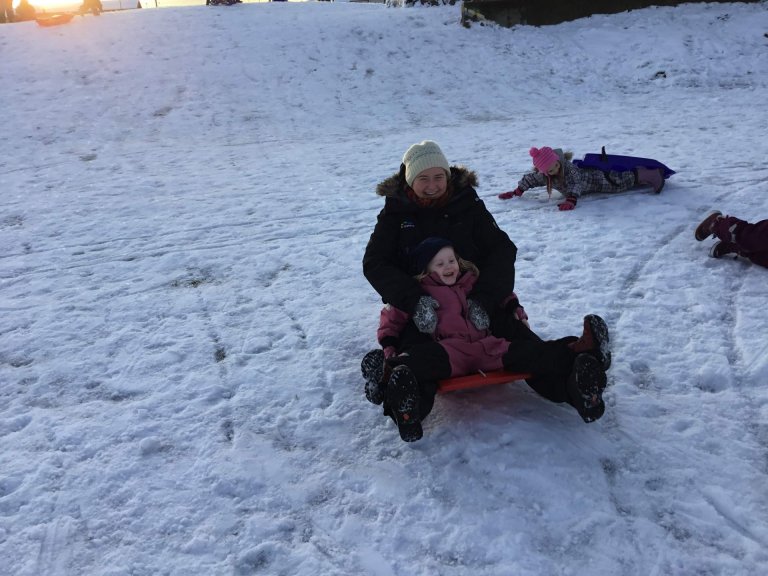 Hulduheimar - leikið í snjónum