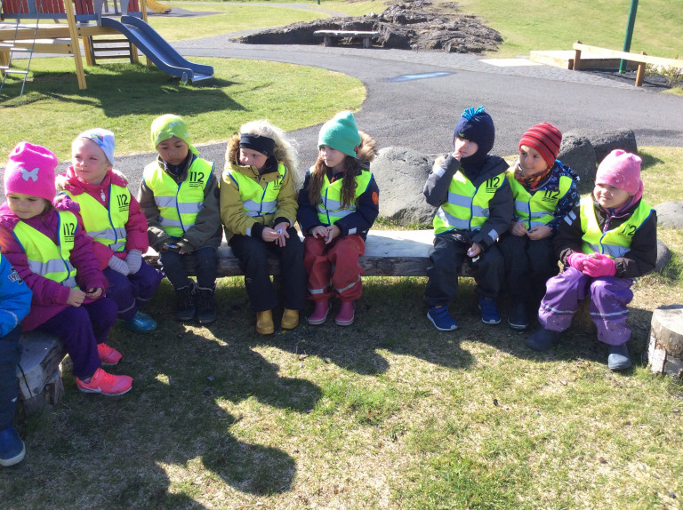 uppákoma - vettvangsferð um Nesið