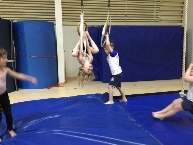 Hulduheimar - Íþróttir í nóvember