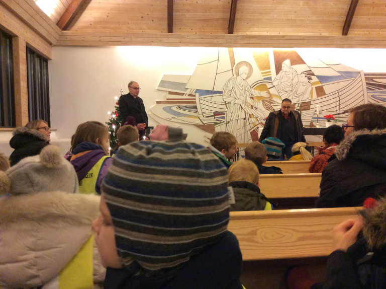 Álfaheimar - Kirkjuferð