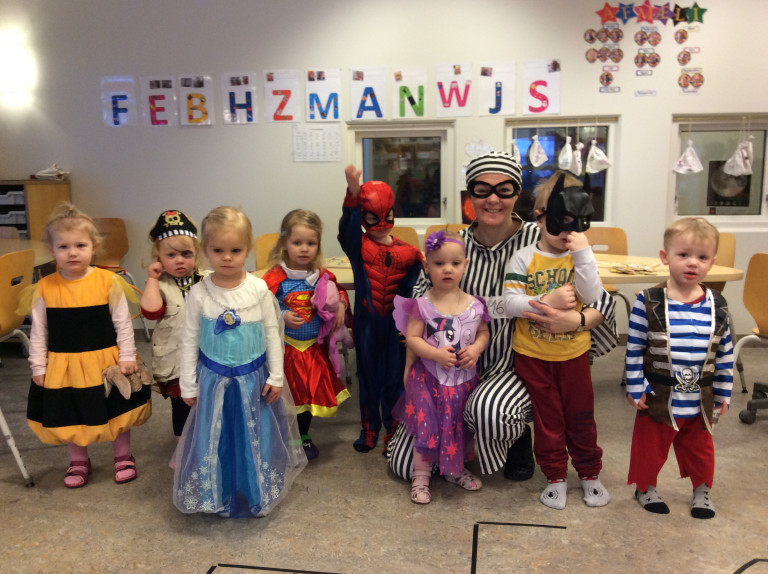 Dvergaheimar - öskudagur