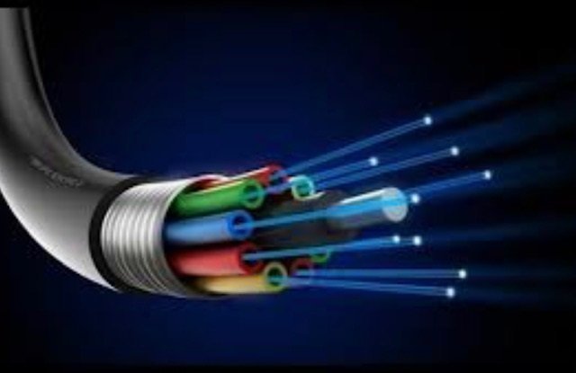 Bilun í ljósleiðara áætlaður viðgerðartími er 2-4 klst.