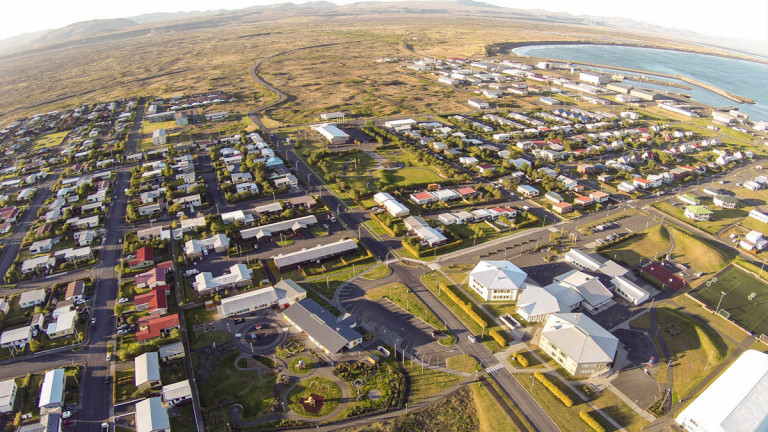 Samþykkt að greiða öll nauðsynleg námsgögn.