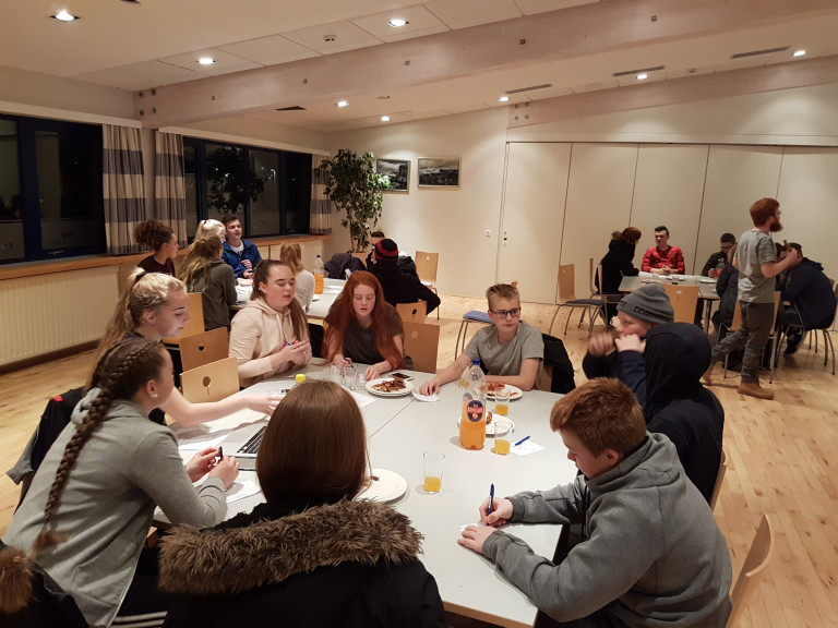 Ungmennaþing Ölfuss, 16. maí.